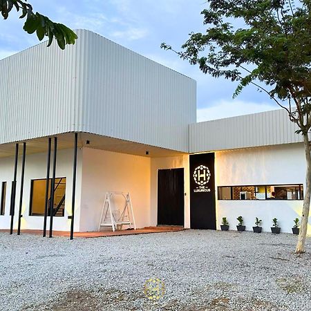 The Luxurious 1256, A Famosa Melaka Villa อะลอร์กาจะห์ ภายนอก รูปภาพ
